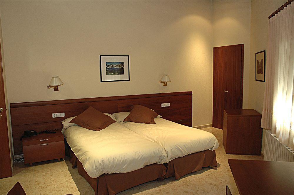 Evenia Oros Encamp Exterior foto